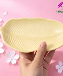 khay hinh la chuoi thach cao mau vang