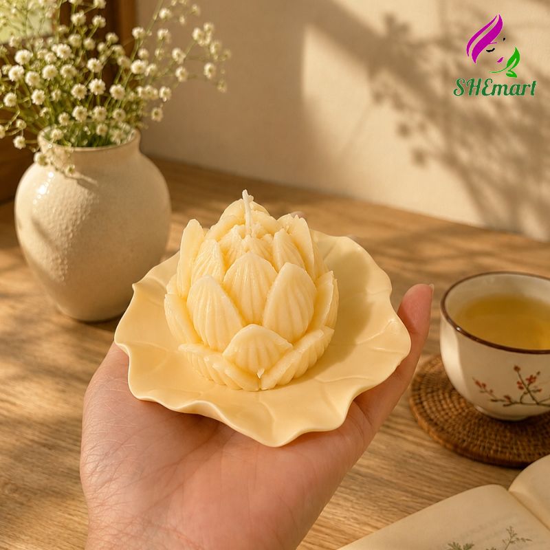 Khay nến thơm hoa sen thơm mùi tinh dầu hoa sen, làm quà tặng, decor, setup phong yoga, chụp ảnh mau vang Khay nến thơm hoa sen thơm mùi tinh dầu hoa sen, làm quà tặng, decor, setup phong yoga, chụp ảnh mau vang